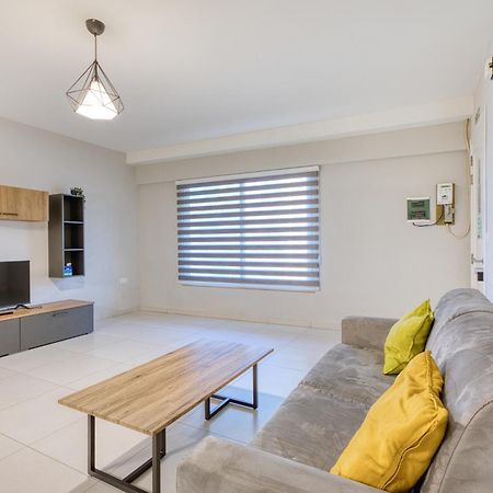 Unique Two Bedroom Apt With Huge Outdoor Area And Close To Entertainment Is-Swieqi Esterno foto