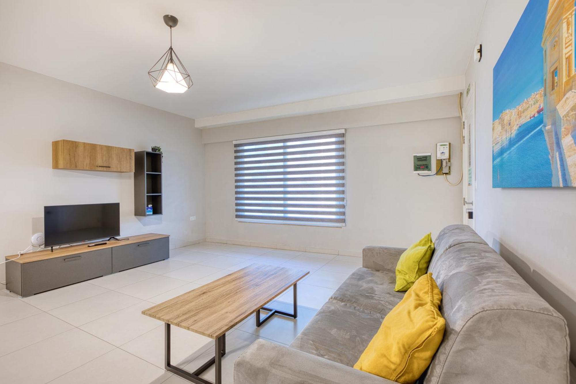 Unique Two Bedroom Apt With Huge Outdoor Area And Close To Entertainment Is-Swieqi Esterno foto
