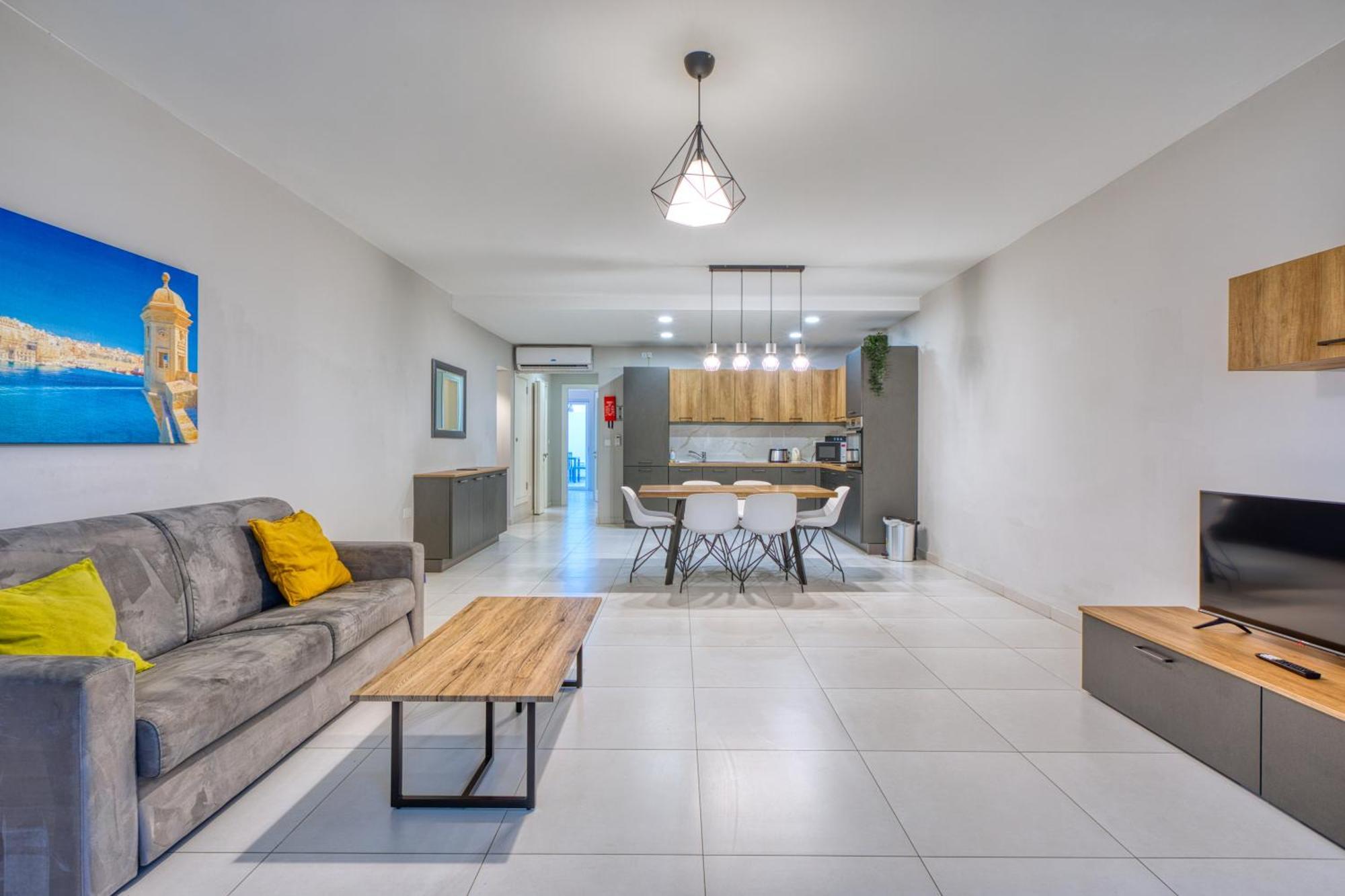 Unique Two Bedroom Apt With Huge Outdoor Area And Close To Entertainment Is-Swieqi Esterno foto