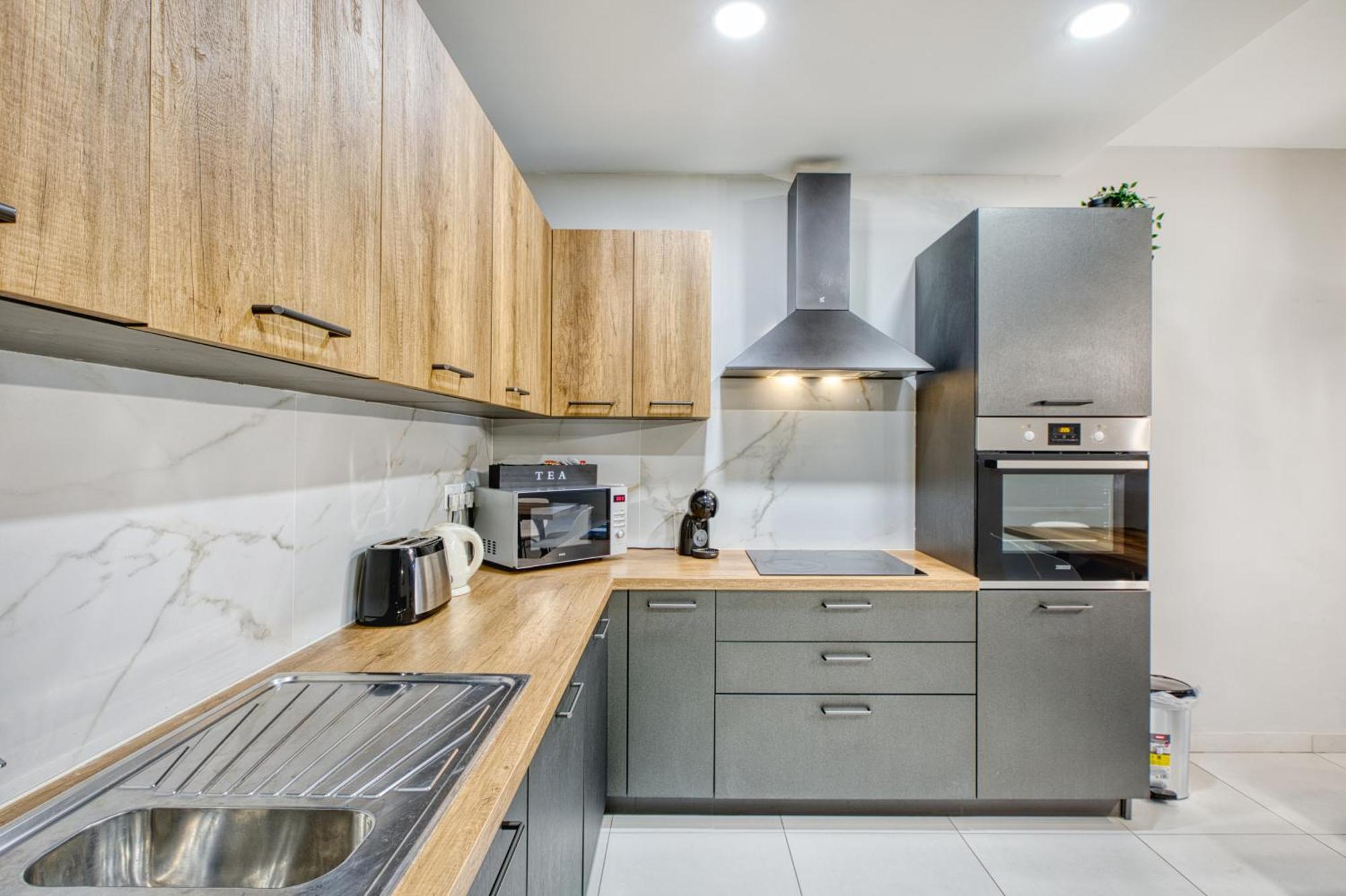 Unique Two Bedroom Apt With Huge Outdoor Area And Close To Entertainment Is-Swieqi Esterno foto