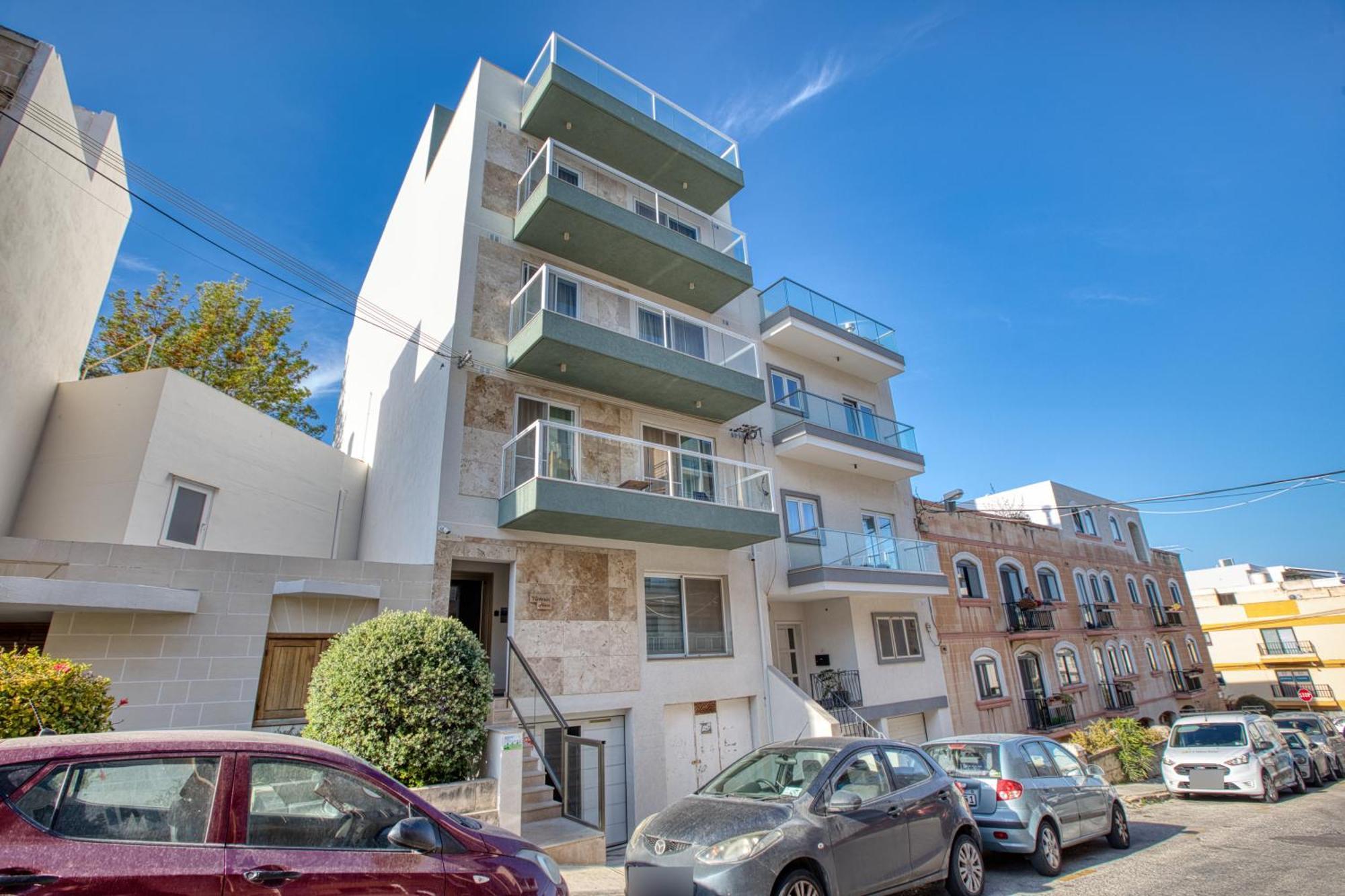 Unique Two Bedroom Apt With Huge Outdoor Area And Close To Entertainment Is-Swieqi Esterno foto