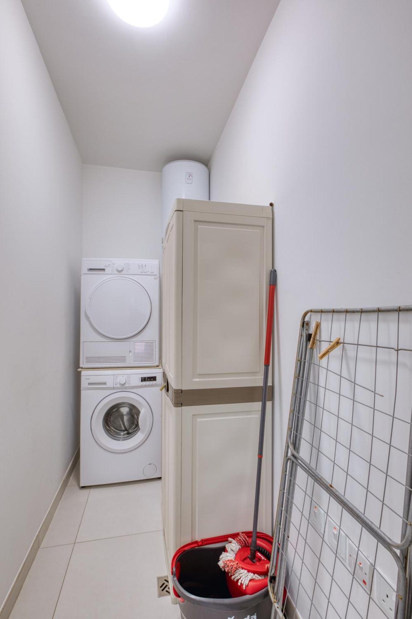 Unique Two Bedroom Apt With Huge Outdoor Area And Close To Entertainment Is-Swieqi Esterno foto
